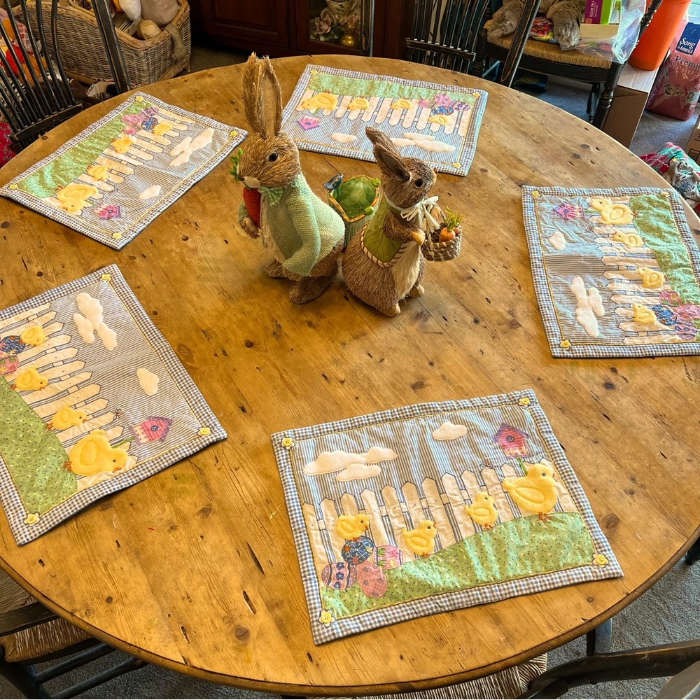 Placemats Blossoms & Blooms Springtime Easter  Appliquéd Blue Gingham Chicks